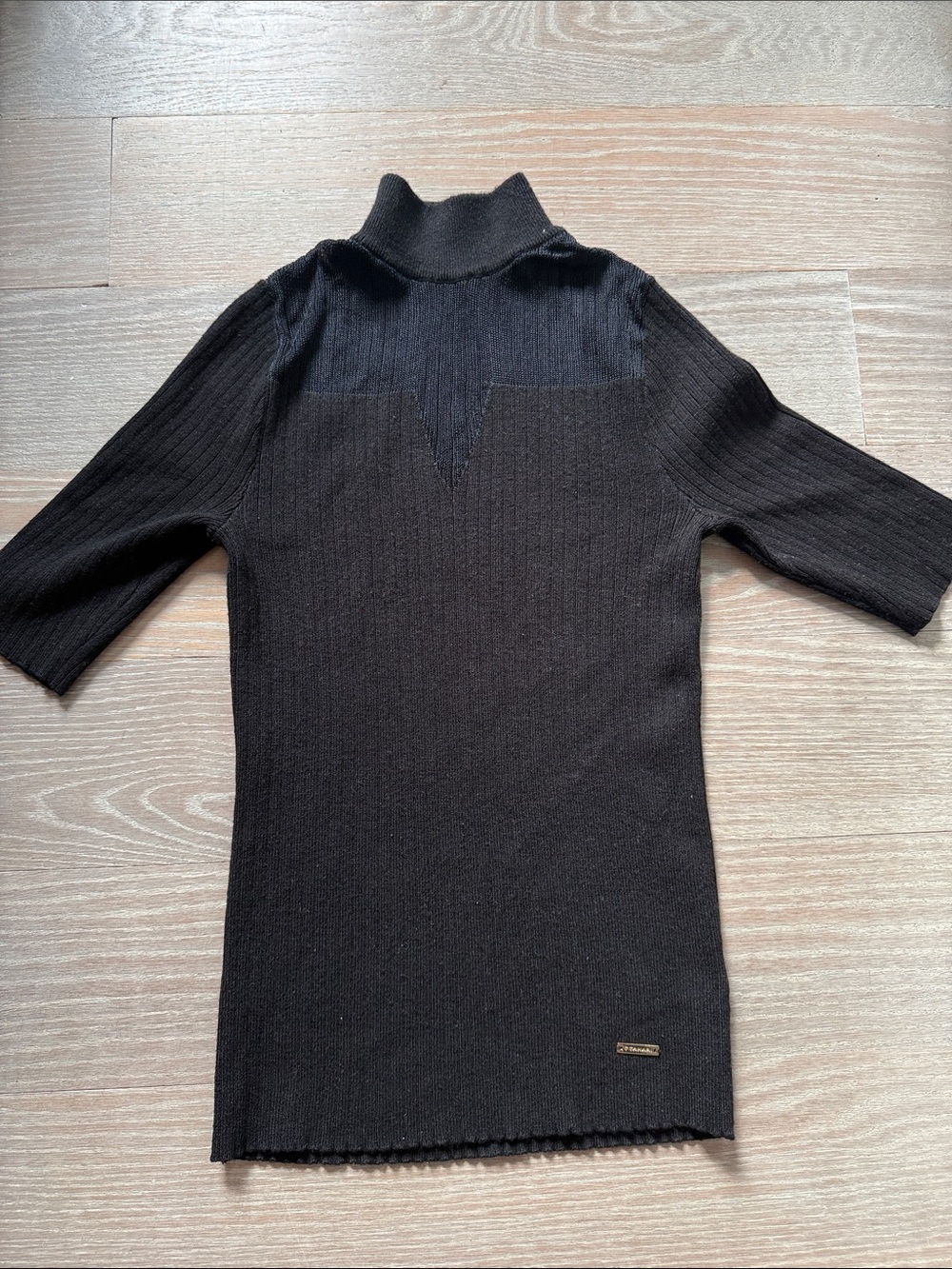 Tahari Black Ribbed Mock Neck Short-Sleeve Top